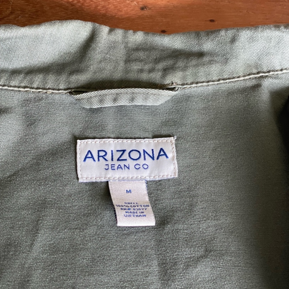 Arizona jacket, size medium, army green lightweight jacket. Great condition. - Picture 6 of 9